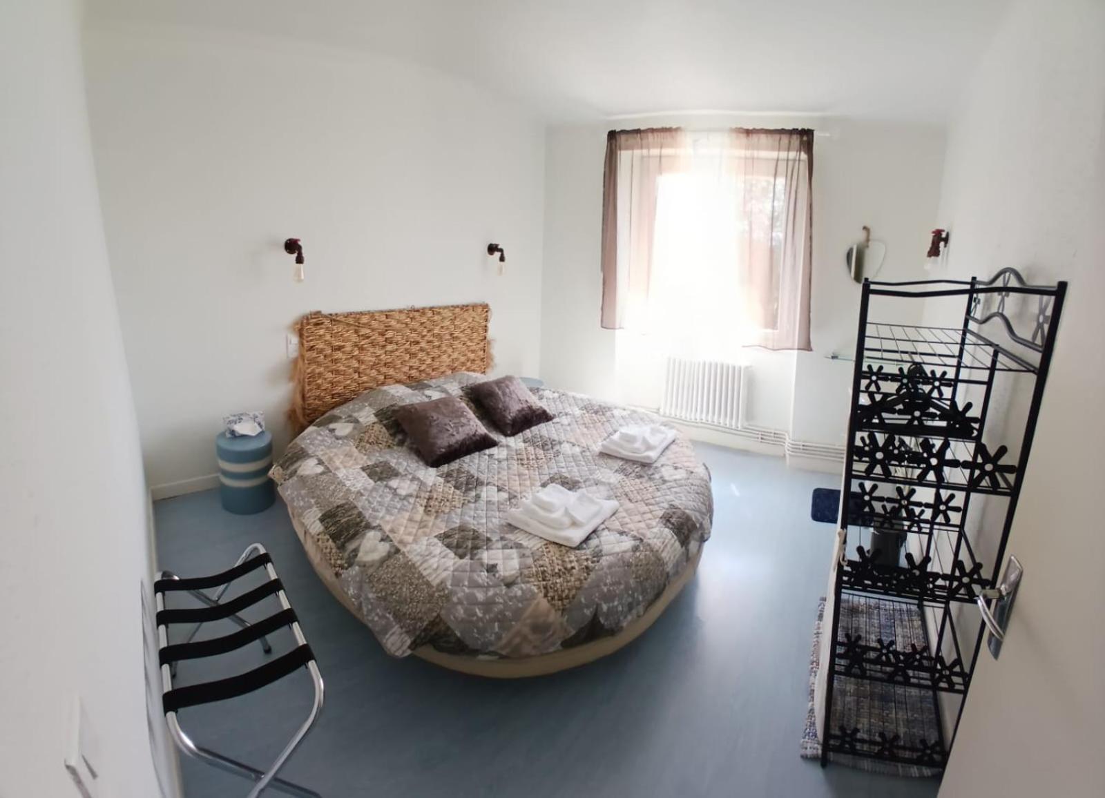Bed and Breakfast L'Aurigast à Auriac-Lagast Extérieur photo
