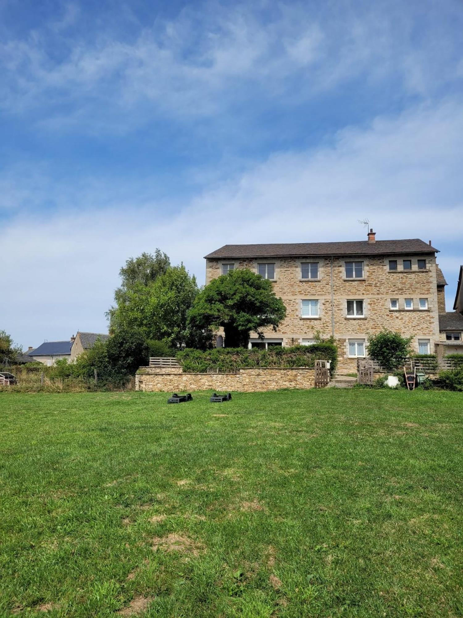 Bed and Breakfast L'Aurigast à Auriac-Lagast Extérieur photo